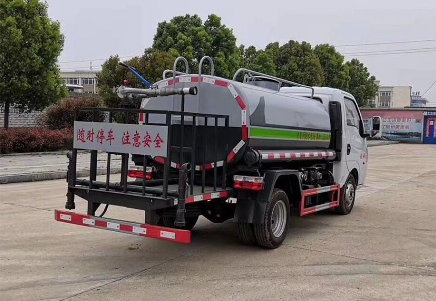 東風途逸新款國六灑水車