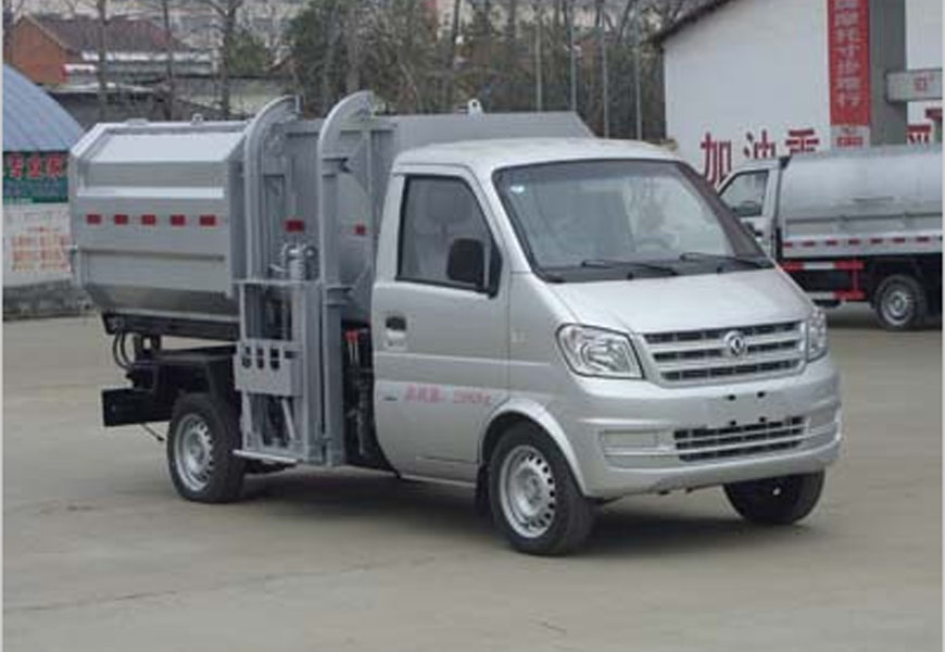 國五東風小康掛桶垃圾車